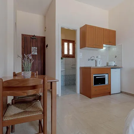 Serenity House Lägenhet Kassiopi